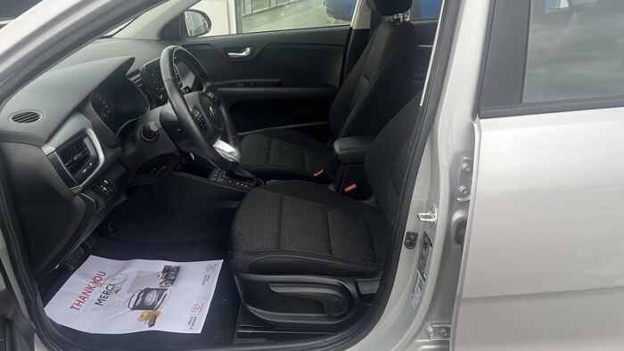 Kia Rio LX+ IVT - Image 9
