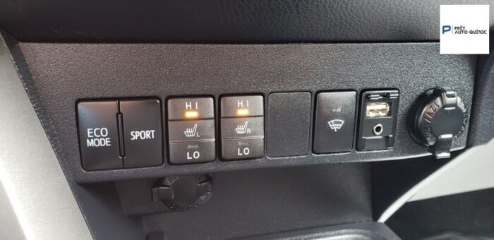 Toyota RAV4 LE - Image 21