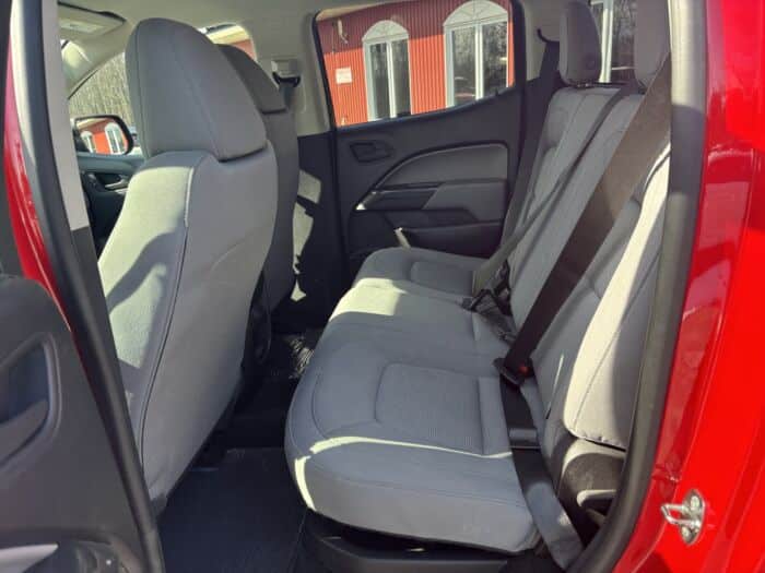 Chevrolet COLORADO WT Camion de travail 4RM – Image 10