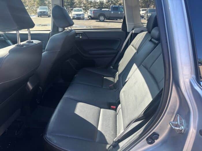 Subaru Forester XT Limited w/Tech Pkg – Image 8