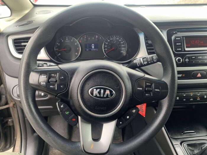 KIA Rondo LX - Image 15