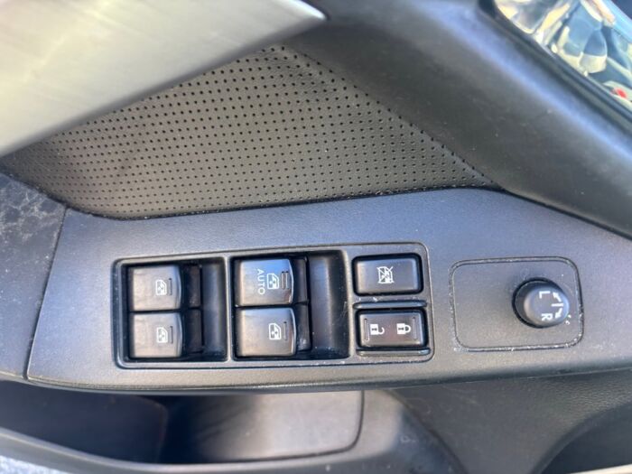 Subaru Forester XT Limited w/Tech Pkg – Image 10