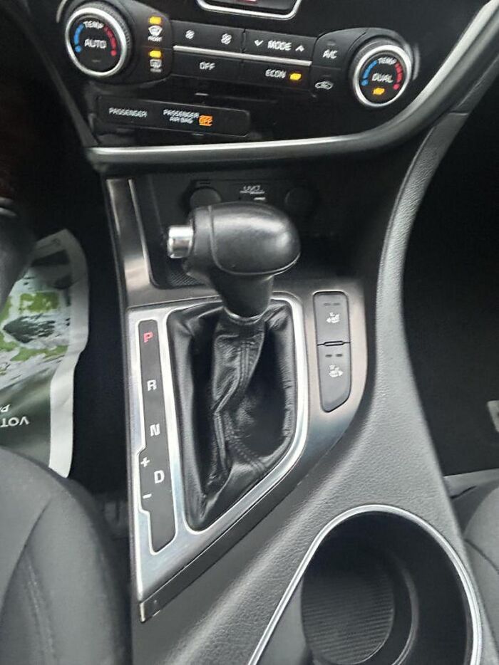 Kia Optima Hybride Berline LX 4 portes – Image 13