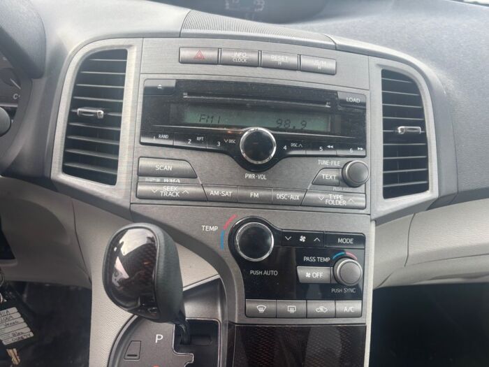 Toyota Venza BASE – Image 15