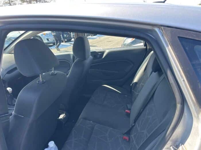 Ford Fiesta SE – Image 9