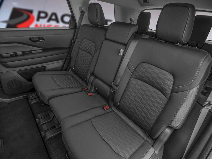 Nissan Pathfinder N/A – Image 10