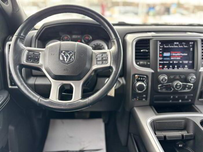 RAM 1500 Classic Warlock cabine d'équipe 4x4 caisse de 5 pi 7 po - Image 18