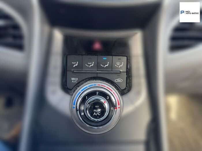 Hyundai Elantra GL – Image 24