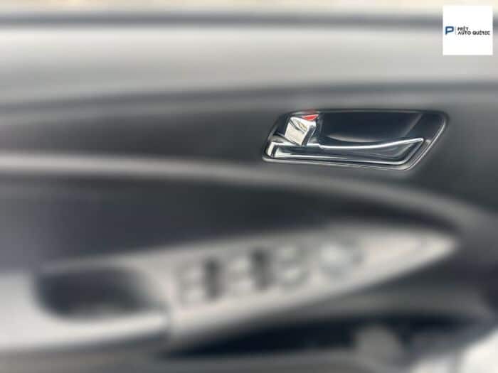 Hyundai Sonata SE – Image 9