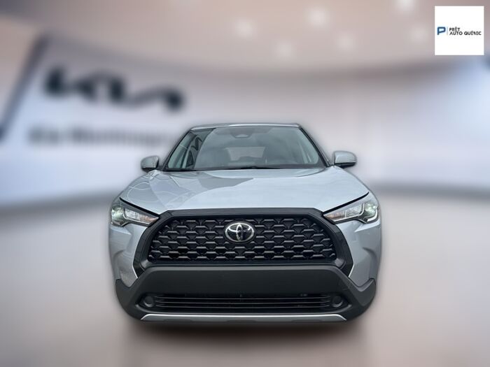 Toyota Corolla Cross LE TA – Image 10
