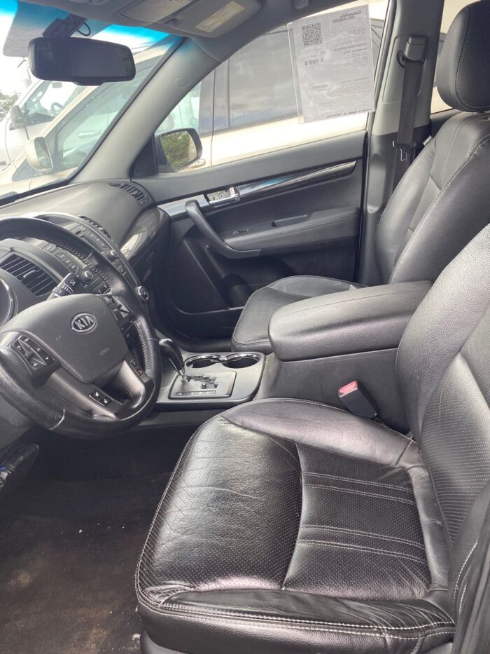 Kia Sorento EX – Image 6