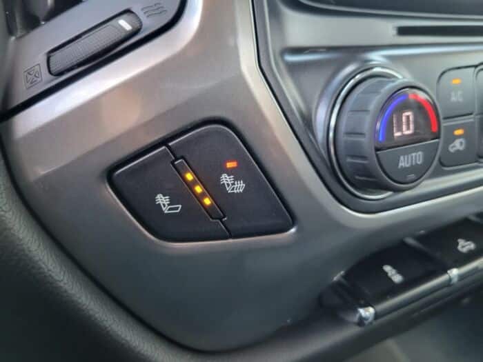 Chevrolet Silverado 1500 Personnalisée - Image 18