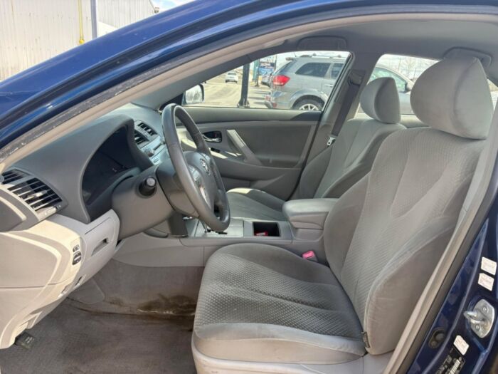 Toyota Camry - - Image 13