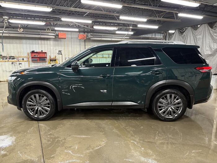 Nissan Pathfinder SL 4RM BLUETOOTH CAMÉRAS 360 TOIT GPS – Image 9