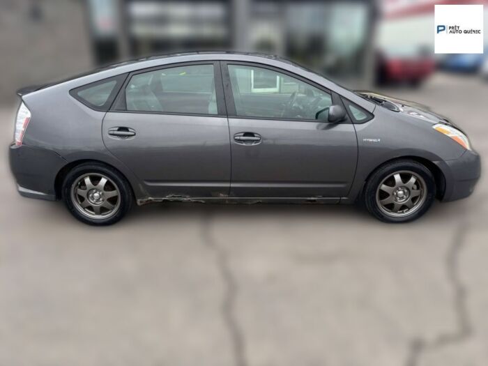 Toyota Prius - - Image 4