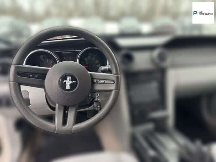 Ford Mustang - – Image 4