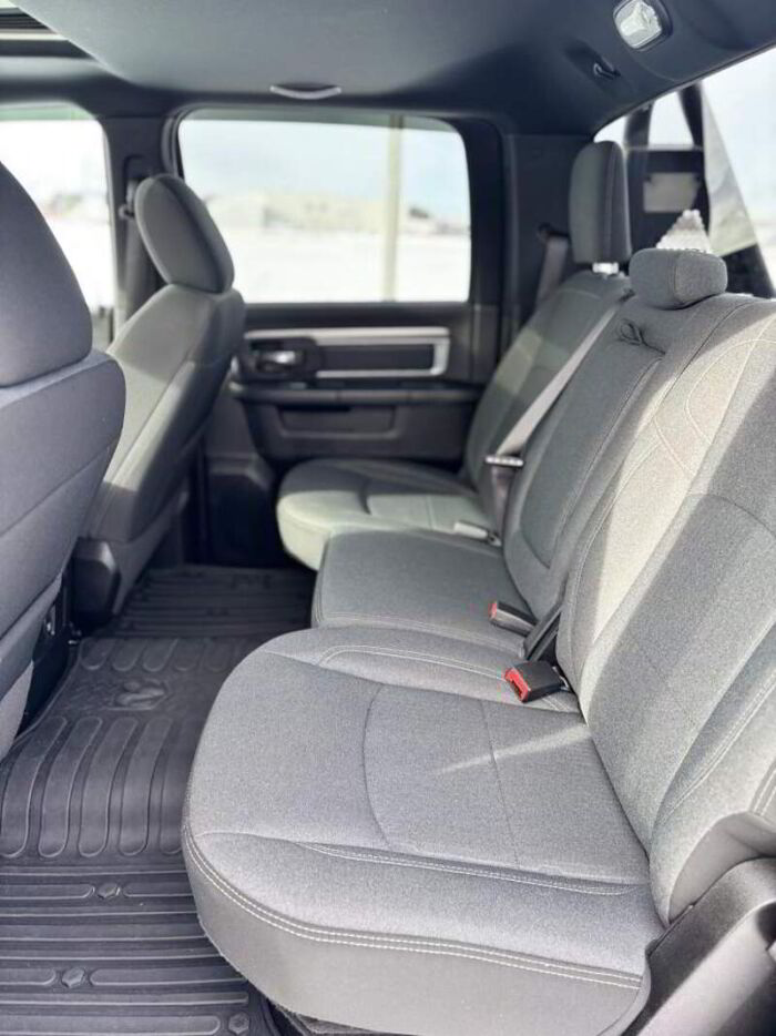 RAM 1500 Classic Warlock cabine d'équipe 4x4 caisse de 5 pi 7 po - Image 21