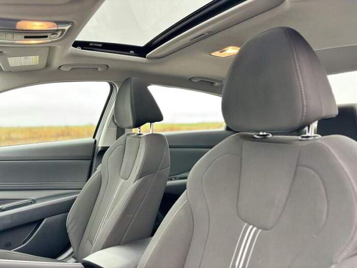 Hyundai Elantra Preferred IVT avec ensemble Soleil et technologie – Image 22