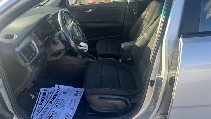 Kia Rio 5 portes LX+ IVT - Image 8