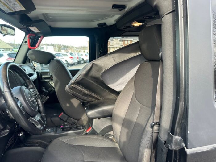 Jeep Wrangler SPORT – Image 8