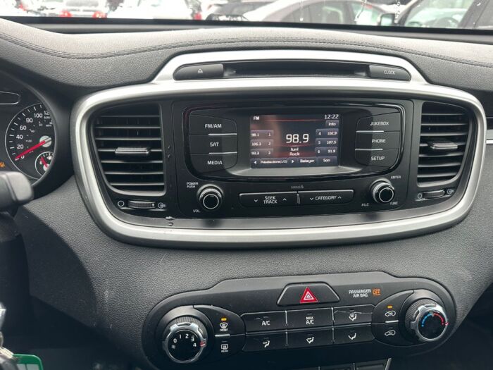Kia Sorento LX AWD – Image 23