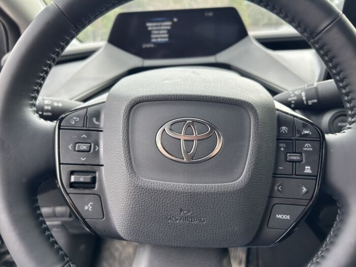 Toyota Prius - – Image 8
