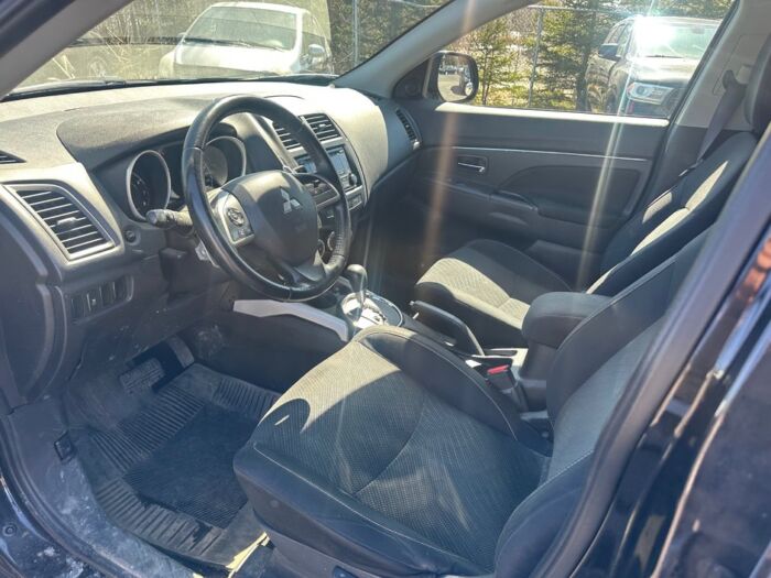 Mitsubishi RVR GT LIMITED - Image 14