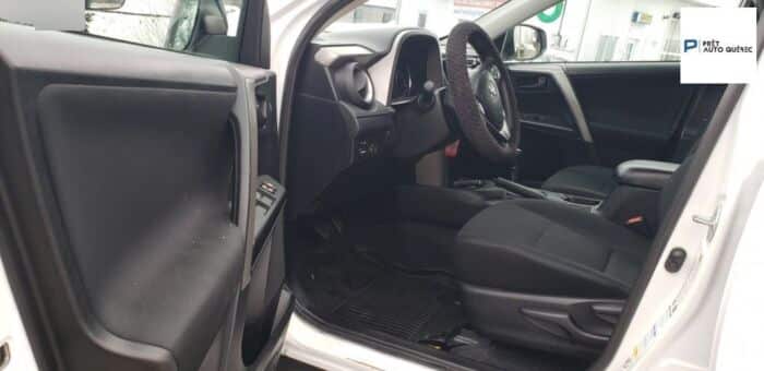Toyota RAV4 LE - Image 18