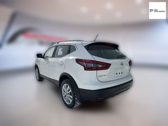Nissan Qashqai SV TI CVT - Image 4