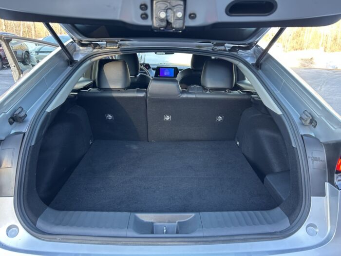 Toyota Prius - – Image 10