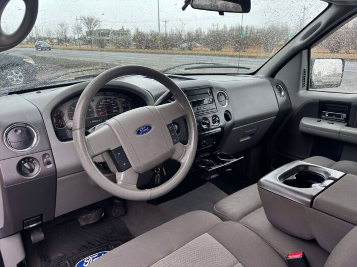 Ford F-150 XLT - Image 10