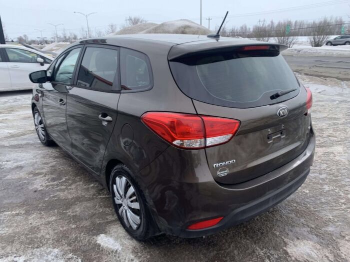 KIA Rondo LX - Image 6