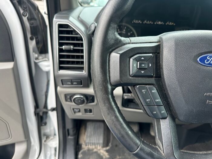 Ford F-150 XLT – Image 12
