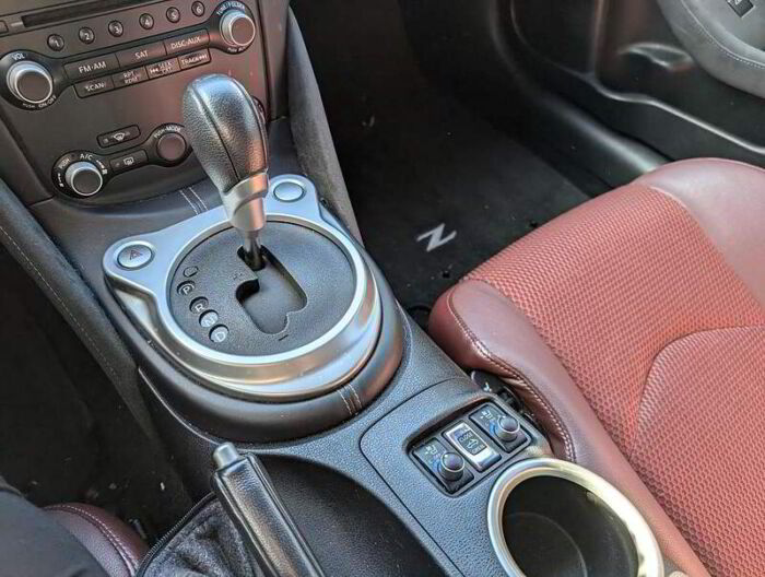 Nissan 370Z Roadster Tourisme sport toit bordeaux BLUETOOTH – Image 16