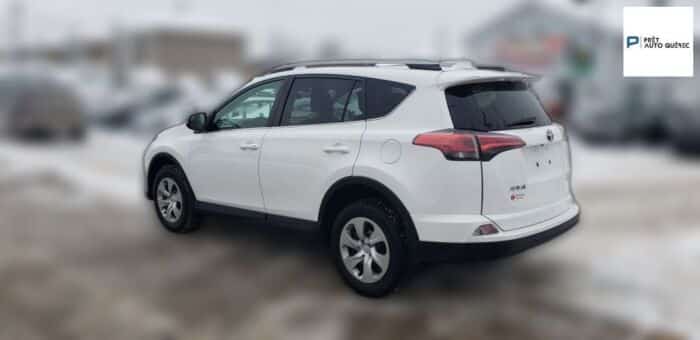 Toyota RAV4 LE - Image 6