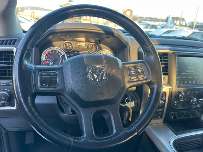 Ram 1500 BIG HORN – Image 11