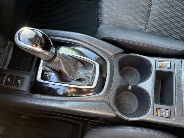 Nissan Rogue SV TECH TI BLUETOOTH TOIT CAMÉRAS 360 GPS – Image 25