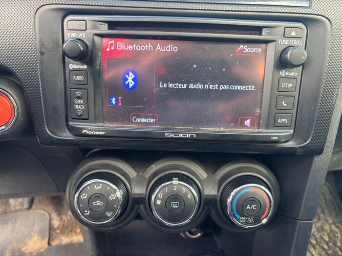Scion tC MANUELLE – Image 11