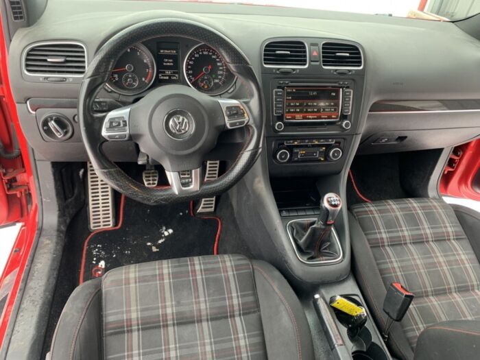 Volkswagen Golf GTI - – Image 11