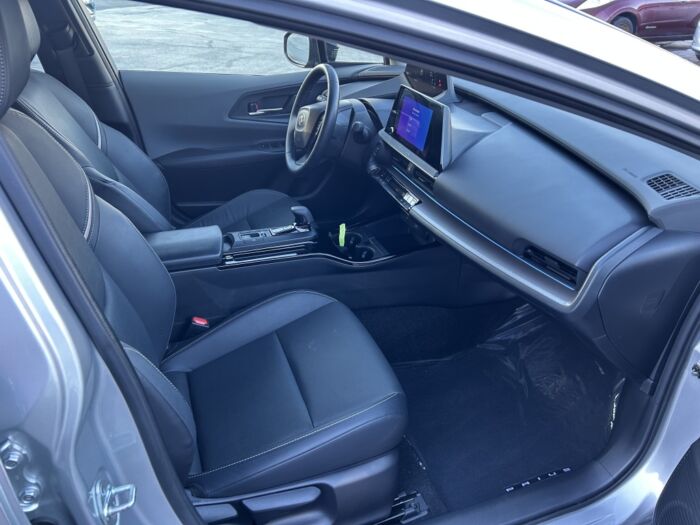 Toyota Prius - – Image 8