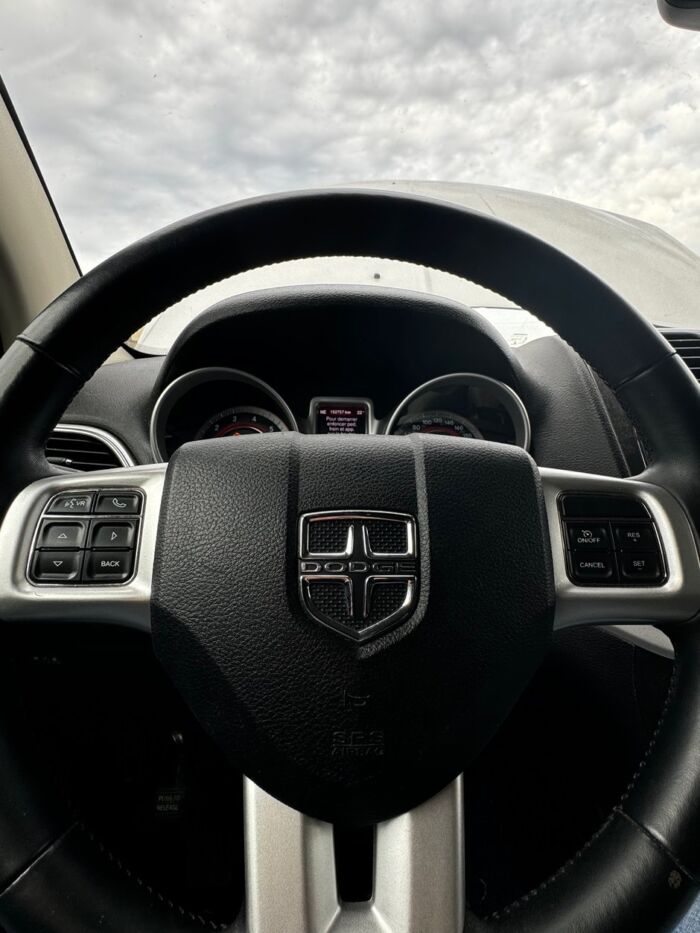 Dodge Journey SXT – Image 9
