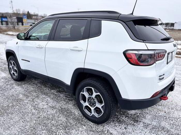 Jeep Compass Trailhawk 4x4 - Image 9