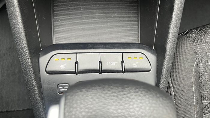 Kia Rio 5 portes LX+ IVT - Image 18