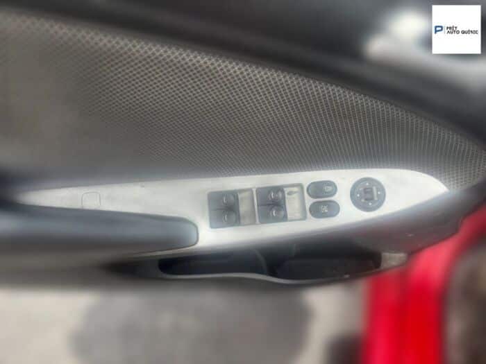 Hyundai Accent GL – Image 9