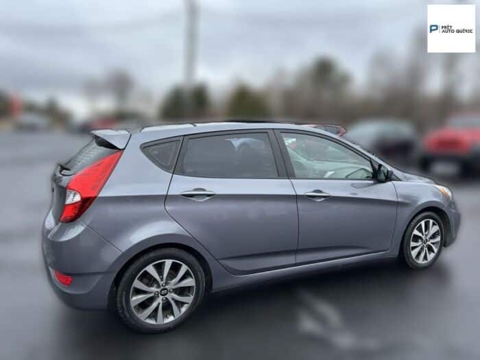 Hyundai Accent SE – Image 3
