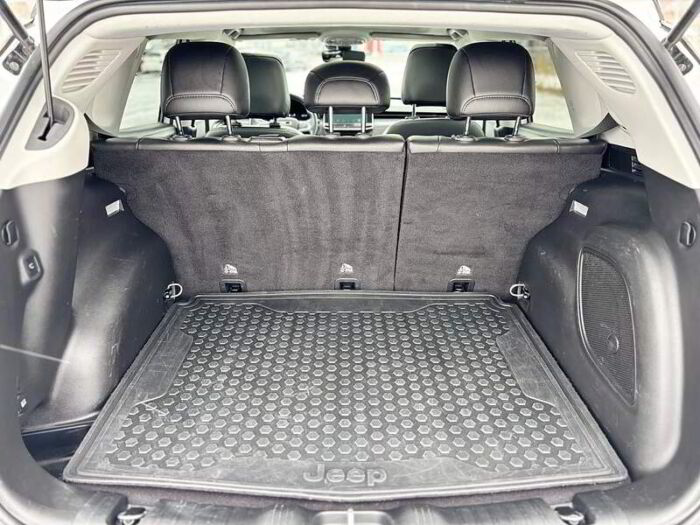 Jeep Compass Trailhawk 4x4 - Image 8