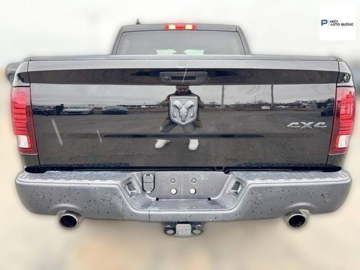 RAM 1500 Classic Warlock cabine d'équipe 4x4 caisse de 5 pi 7 po – Image 6