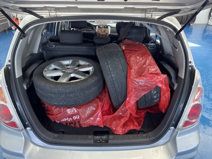 Suzuki Aerio SE – Image 7