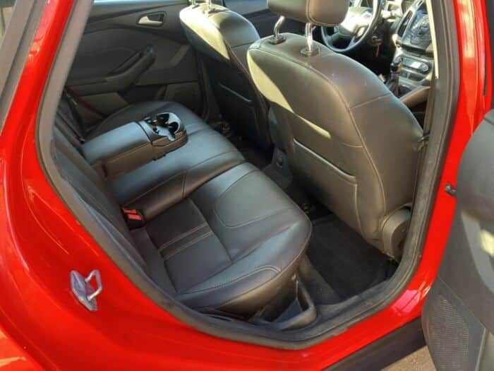 Ford Focus SEL – Image 11
