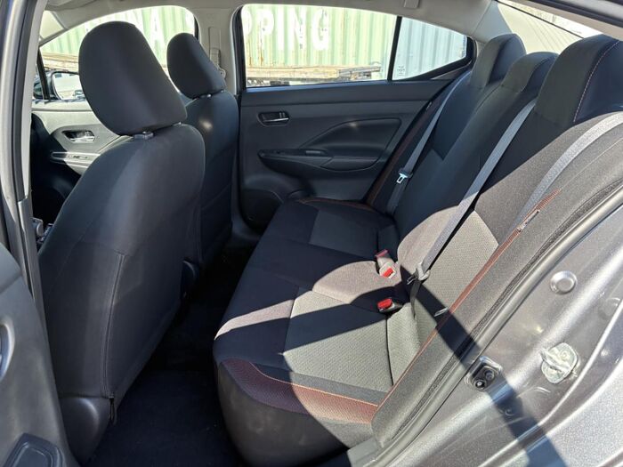 Nissan Versa SR BLUETOOTH CAMÉRA SIÈGES CHAUFFANT BAS KILO – Image 13